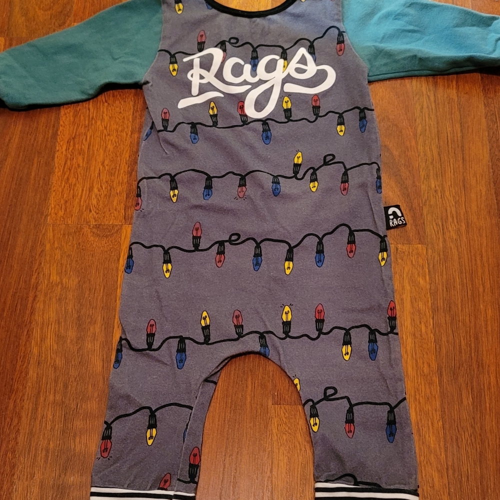 rags Christmas lights